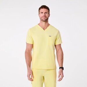 mens Chisec Three-Pocket Scrub Top™
